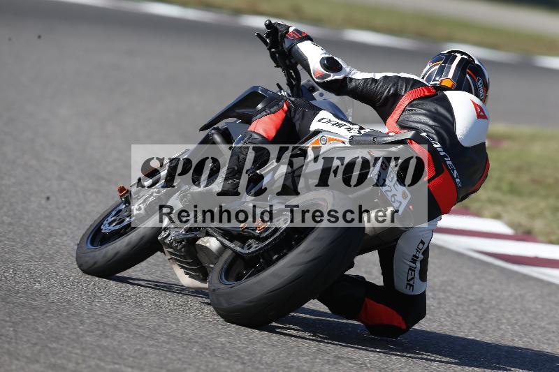 /Archiv-2025/49 26.08.2025 Cornu Master School ADR/blau-bleu/44